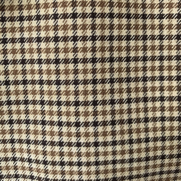 Beautiful midi length Zara skirt with pockets & slit. Brown gingham pattern. - Picture 10 of 10